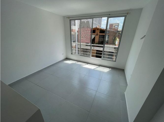 Apartamento de 2 alcobas en venta en Cabañitas, Bello, 65 m² · foto 4 de 12