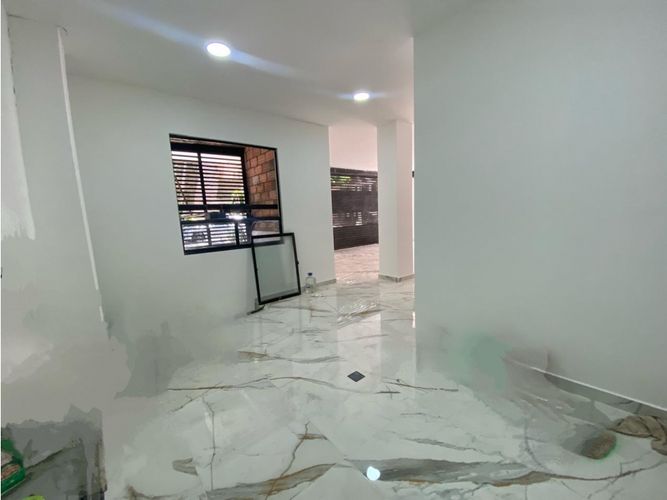 Local en venta en El Dorado, Envigado, 55 m² · foto 7 de 14