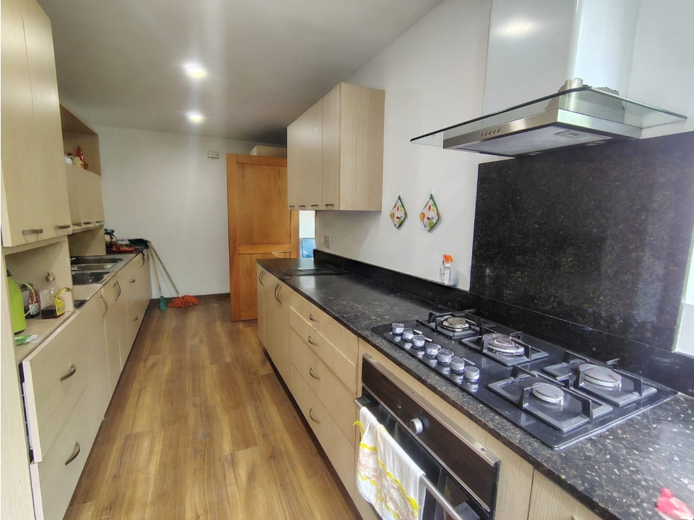 Apartamento en arriendo en Milla De Oro, Medellín · foto 5 de 19