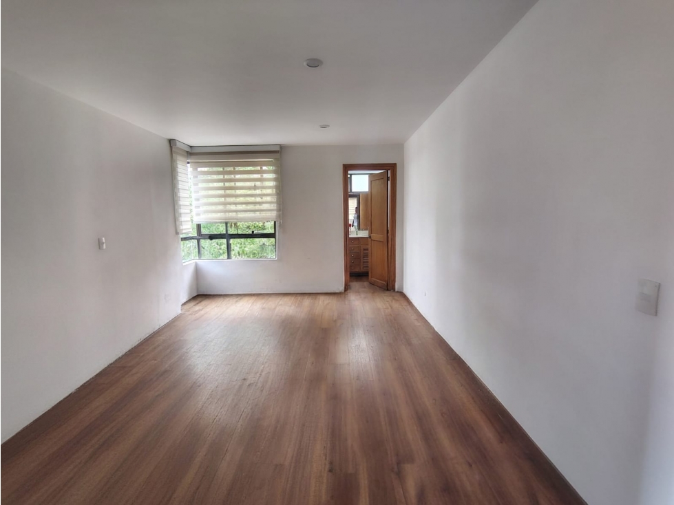 Apartamento en arriendo en Milla De Oro, Medellín · foto 13 de 19