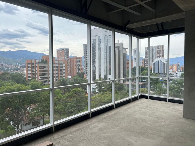 Oficina en venta en El Poblado, Medellín, 59 m² · foto 9 de 14