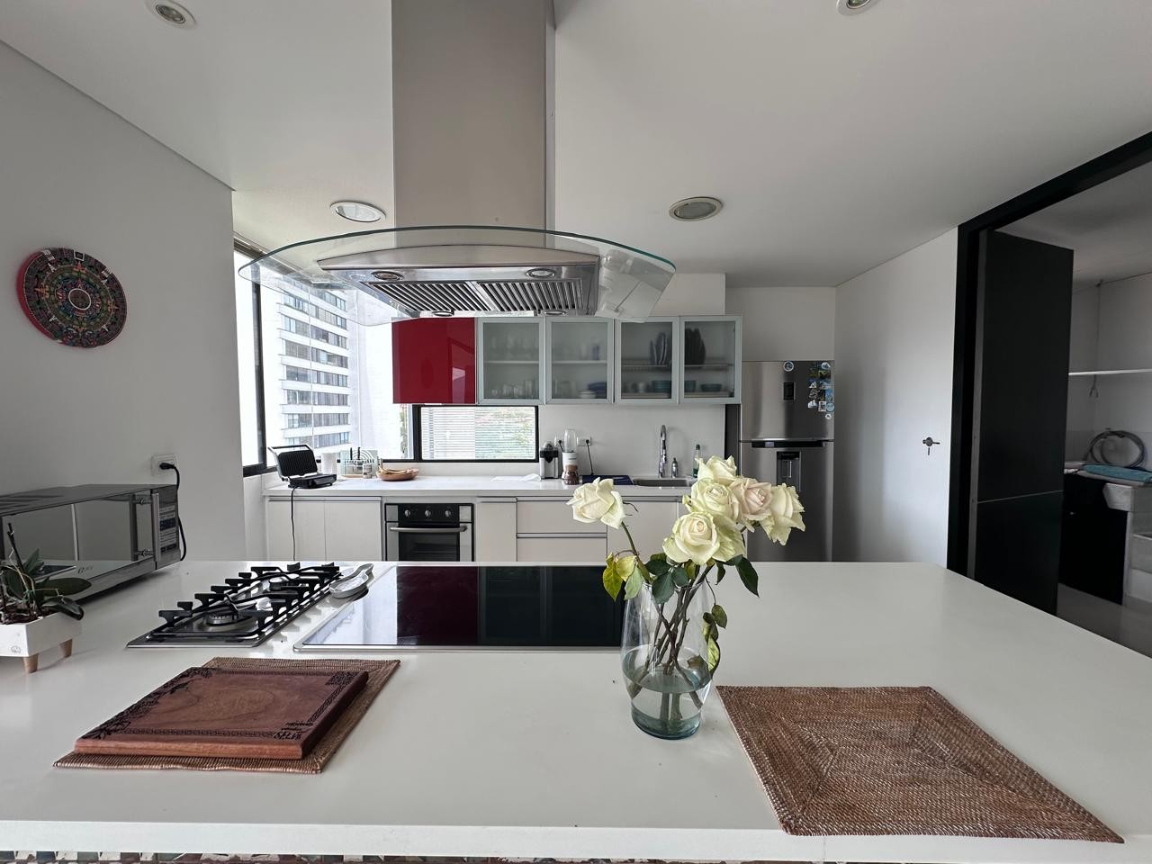 Apartamento en arriendo en El Poblado, Medellín · foto 4 de 19