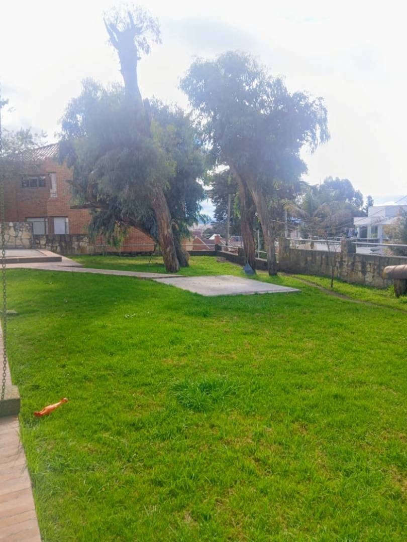 Casa en venta en Bosque De Pinos, Bogotá · foto 7 de 19
