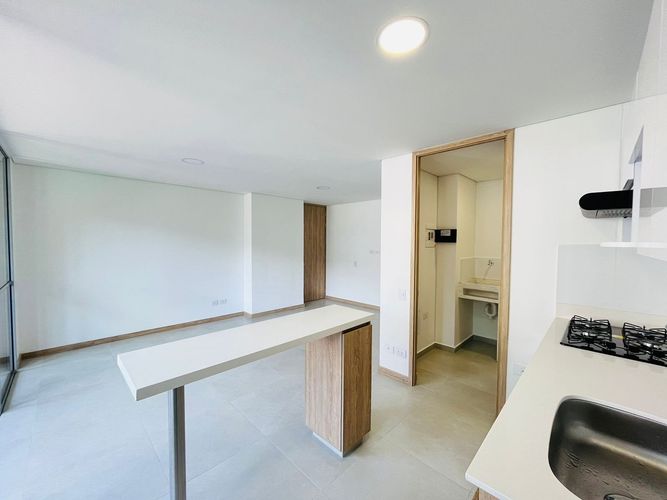 Apartamento de 3 alcobas en venta en San Jose, Sabaneta, 78 m² · foto 20 de 24