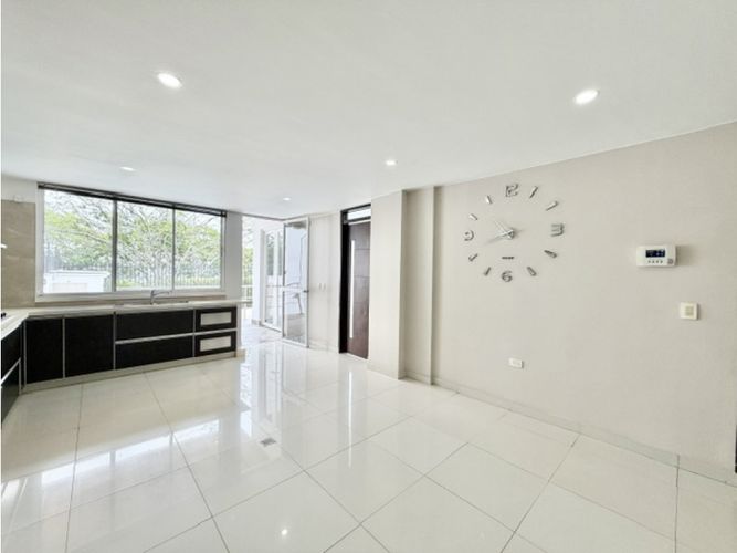 Casa de 3 alcobas en venta en Cristales, Cali, 450 m² · foto 10 de 23
