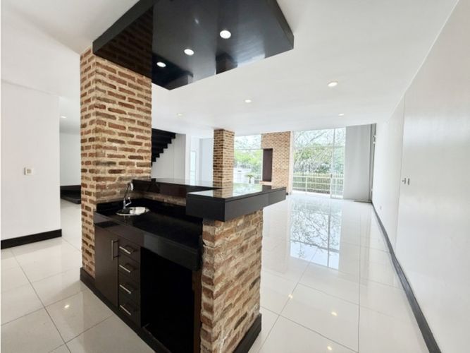 Casa de 3 alcobas en venta en Cristales, Cali, 450 m² · foto 11 de 23