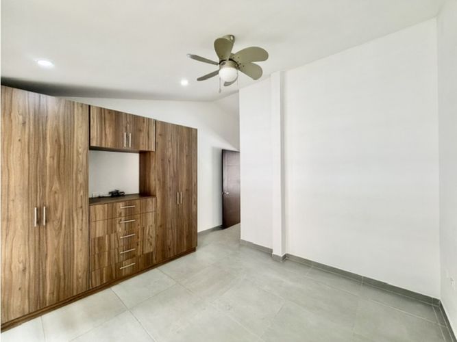 Casa de 3 alcobas en venta en Cristales, Cali, 450 m² · foto 16 de 23