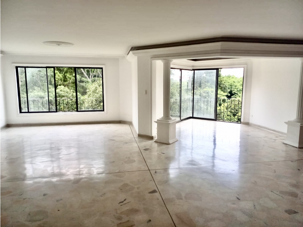 Apartamento en Venta en Versalles, Cali