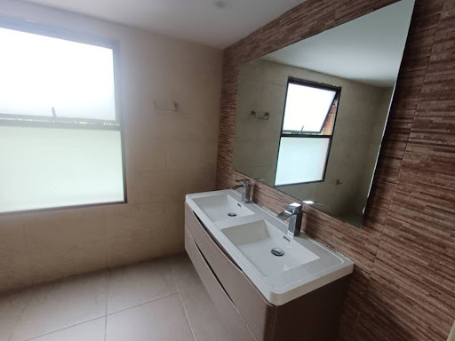 Casa en arriendo en La Calera, Medellín · foto 3 de 24