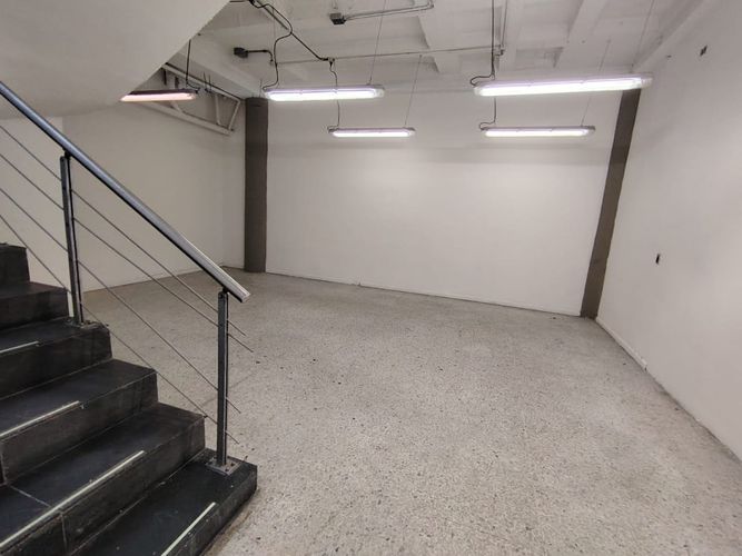 Bodega en arriendo en Las Vegas, Envigado, 598 m² · foto 8 de 13