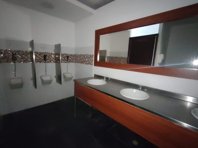 Bodega en arriendo en Las Vegas, Envigado, 598 m² · foto 10 de 13