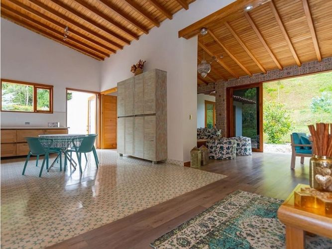 Finca en venta en El Tambo, La Ceja, 430 m² · foto 5 de 13