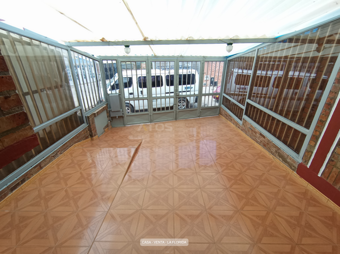Casa de 3 alcobas en venta en La Florida, Tunja, 140 m² · foto 2 de 23