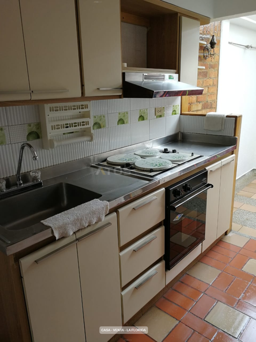 Casa de 3 alcobas en venta en La Florida, Tunja, 140 m² · foto 7 de 23