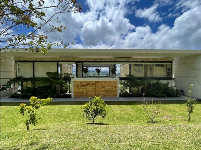 Casa de 4 alcobas en venta en Las Palmas, Envigado, 487 m² · foto 4 de 23