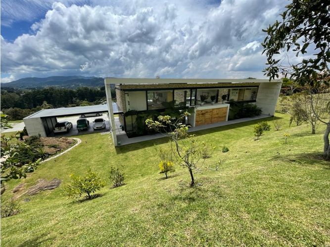 Casa de 4 alcobas en venta en Las Palmas, Envigado, 487 m² · foto 6 de 23