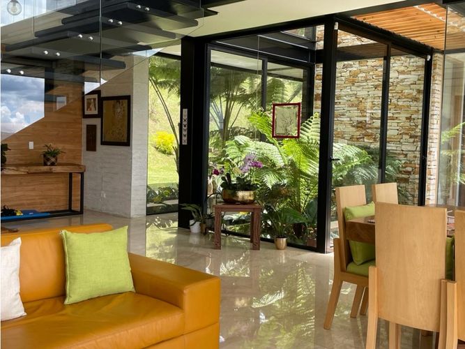 Casa de 4 alcobas en venta en Las Palmas, Envigado, 487 m² · foto 12 de 23