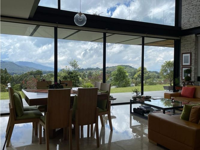 Casa de 4 alcobas en venta en Las Palmas, Envigado, 487 m² · foto 14 de 23