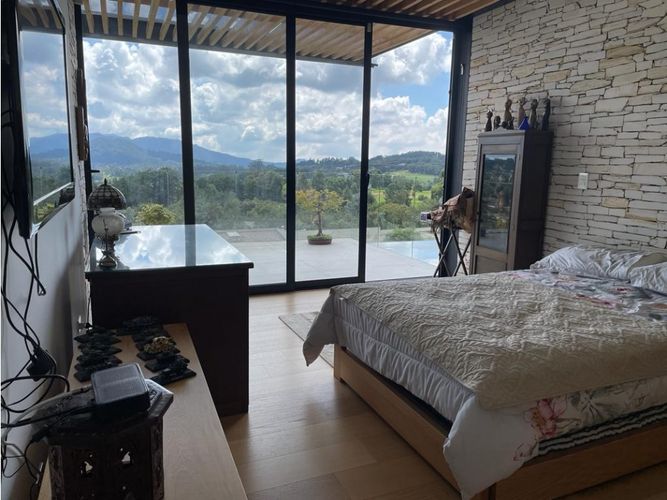 Casa de 4 alcobas en venta en Las Palmas, Envigado, 487 m² · foto 18 de 23