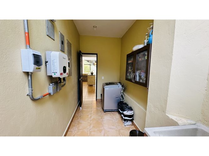 Casa en venta en Carrizales, Envigado, 242 m² · foto 16 de 24