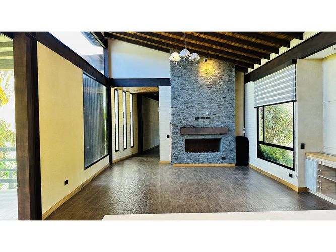 Casa de 3 alcobas en venta en Pantanillo, El Retiro, 270 m² · foto 3 de 24