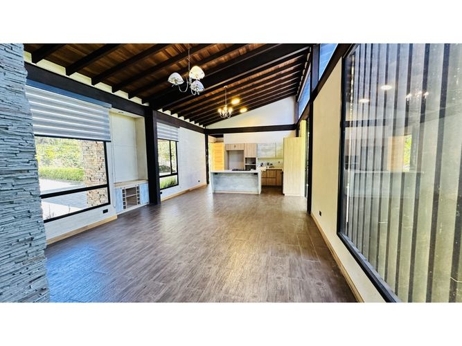 Casa de 3 alcobas en venta en Pantanillo, El Retiro, 270 m² · foto 4 de 24