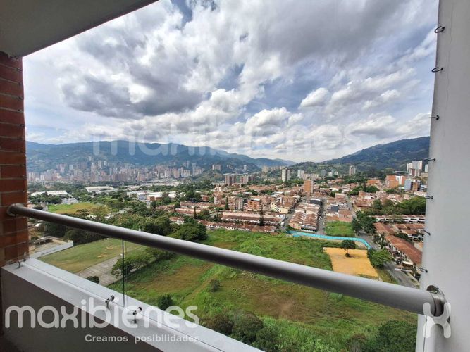 Apartamento de 3 alcobas en venta en Toledo, La Estrella, 68 m² · foto 12 de 13