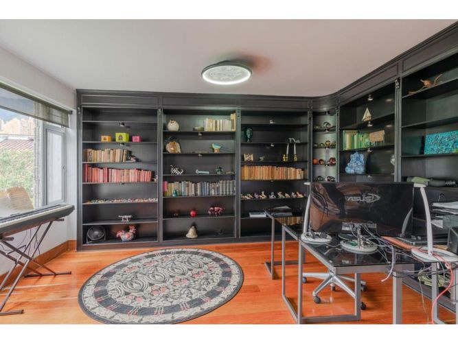Apartamento de 2 alcobas en venta en El Poblado, Medellín, 230 m² · foto 14 de 15