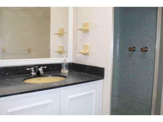 Casa en venta en Santa Barbara Central, Bogotá · foto 6 de 24