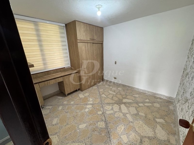 Casa en arriendo en El Trianon, Envigado · foto 6 de 20