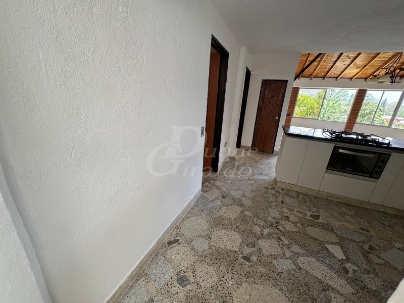 Casa en arriendo en El Trianon, Envigado · foto 11 de 20