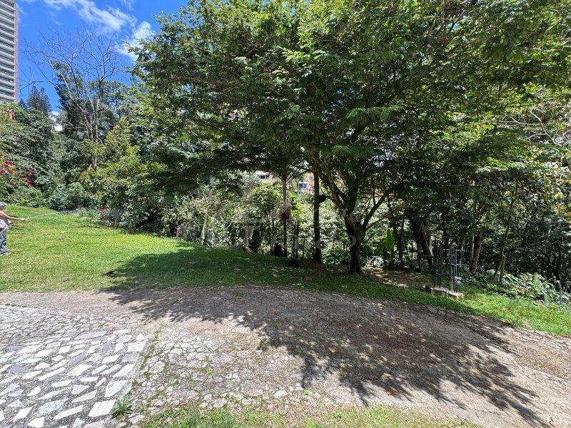 Casa en arriendo en El Trianon, Envigado · foto 19 de 20