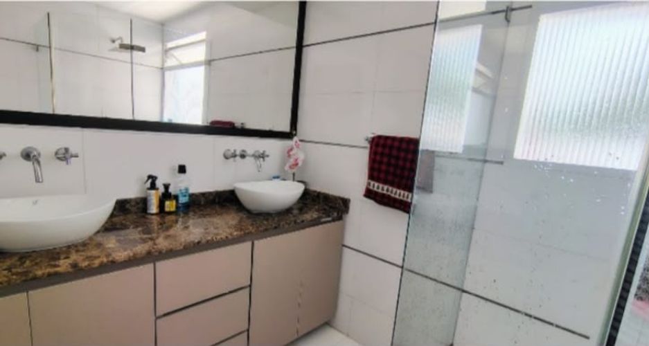 Casa de 5 alcobas en venta en El Tesoro, Medellín, 432 m² · foto 6 de 24