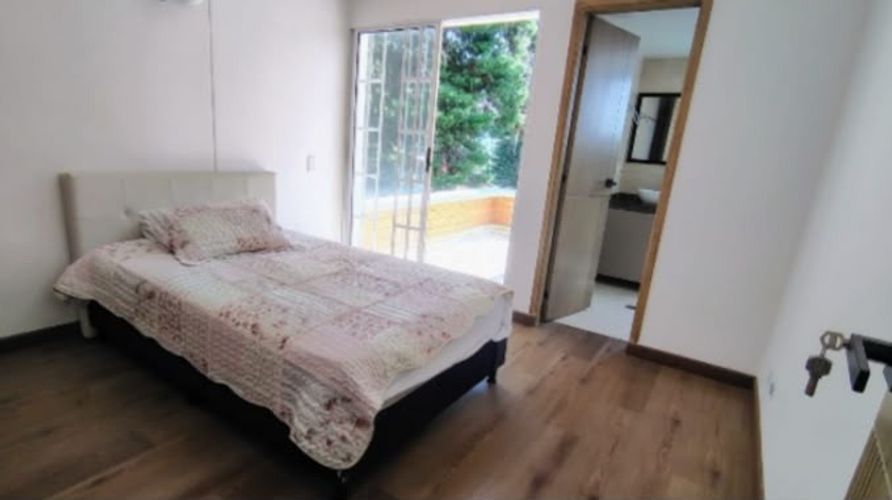 Casa de 5 alcobas en venta en El Tesoro, Medellín, 432 m² · foto 14 de 24