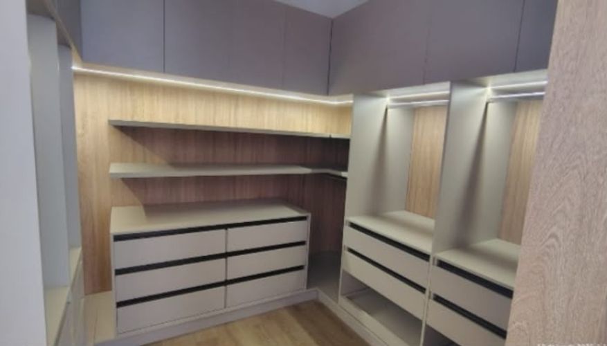 Casa de 5 alcobas en venta en El Tesoro, Medellín, 432 m² · foto 16 de 24