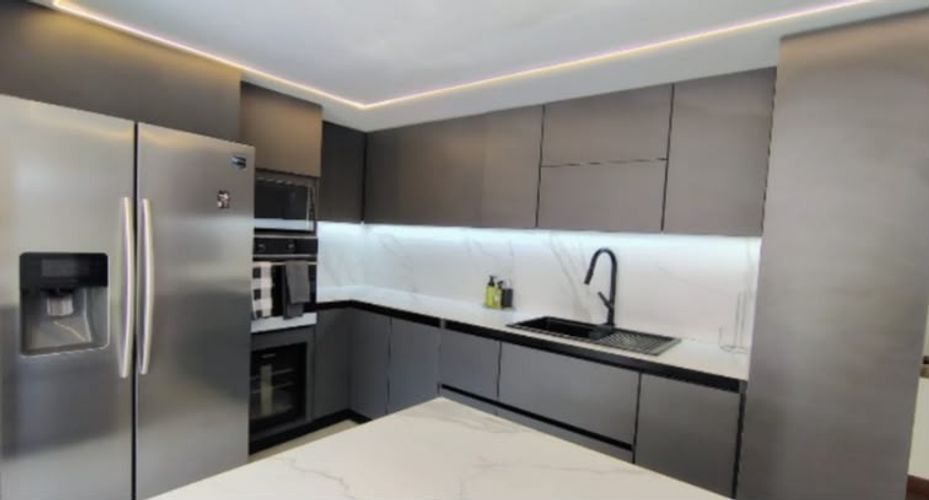 Casa de 5 alcobas en venta en El Tesoro, Medellín, 432 m² · foto 4 de 24