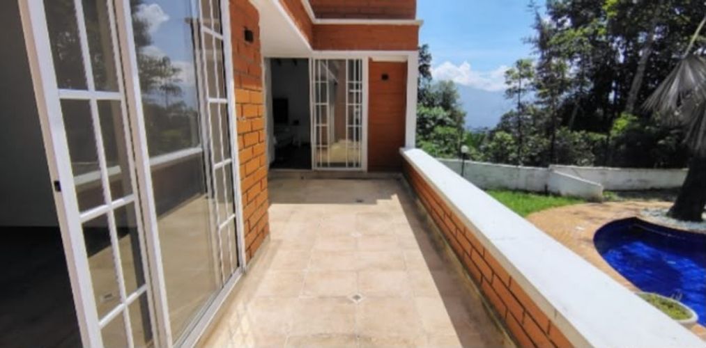 Casa de 5 alcobas en venta en El Tesoro, Medellín, 432 m² · foto 8 de 24