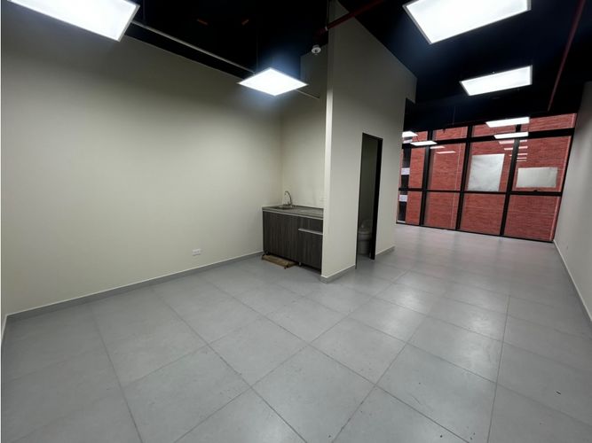 Oficina en arriendo en Las Palmas, Medellín, 37 m² · foto 2 de 10