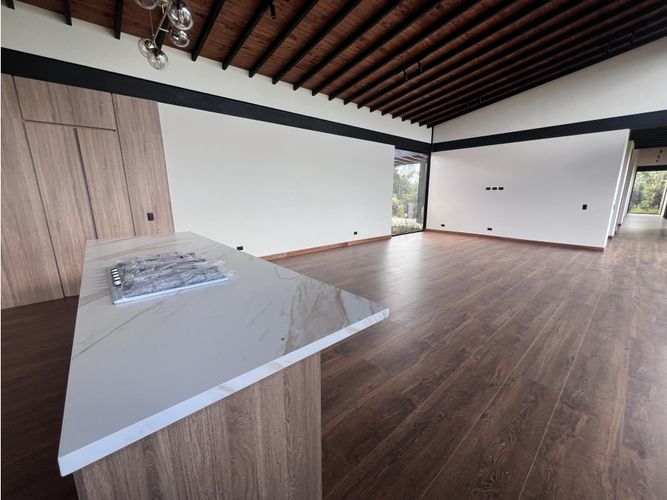 Casa de 3 alcobas en venta en Pantanillo, El Retiro, 332 m² · foto 11 de 24
