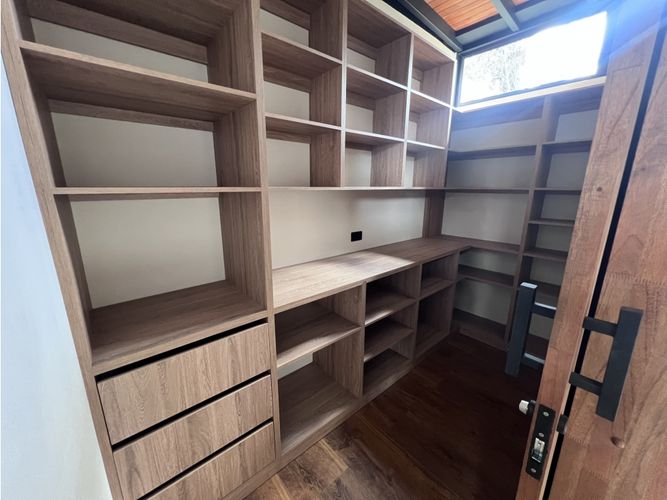 Casa de 3 alcobas en venta en Pantanillo, El Retiro, 332 m² · foto 13 de 24