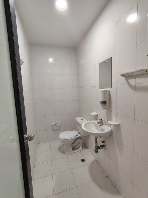 Oficina en arriendo en Caobos, Cúcuta, 150 m² · foto 5 de 8