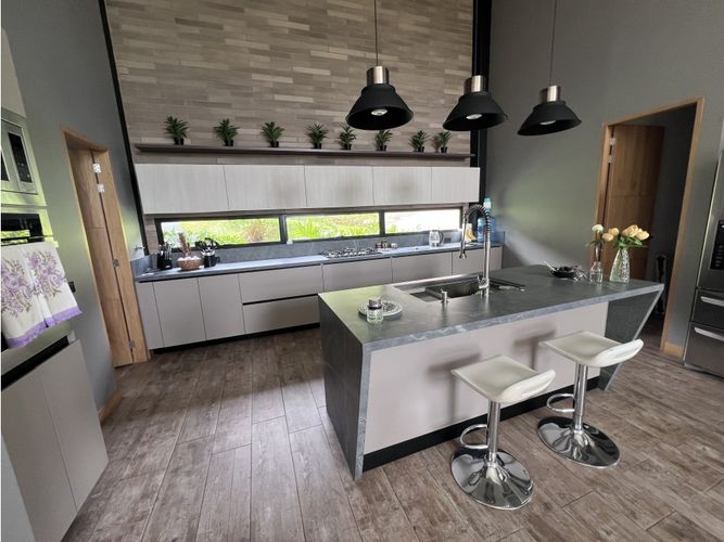 Casa de 4 alcobas en venta en Pantanillo, El Retiro, 420 m² · foto 9 de 24
