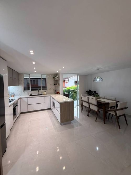 Casa de 5 alcobas en venta en Cañaveral, Floridablanca, 320 m² · foto 13 de 21