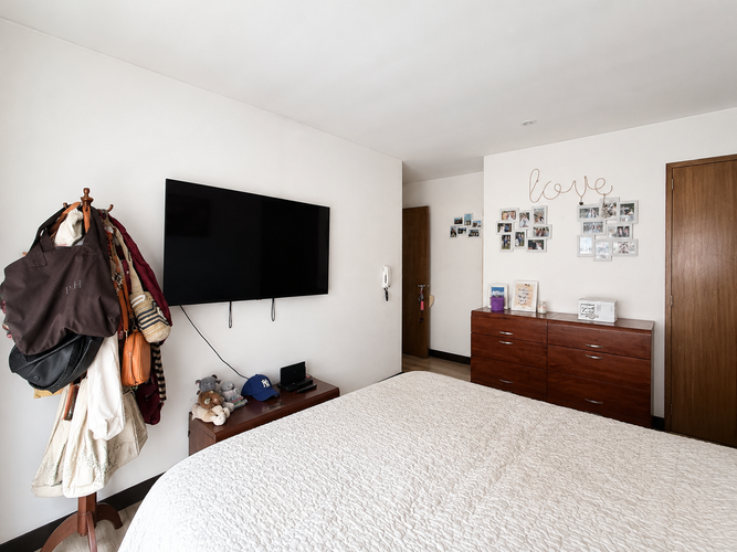 Apartamento de 2 alcobas en venta en Chicó Navarra, Bogotá, 96 m² · foto 11 de 17
