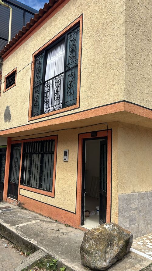 Casa de 7 alcobas en venta en Jardin Et. I, Ibagué, 98 m² · foto 7 de 17