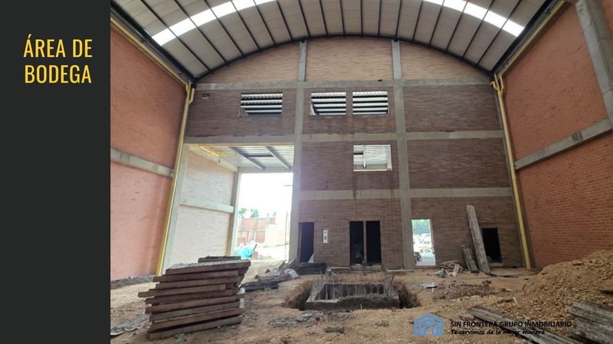 Bodega en arriendo en Zona Centro, Madrid, 765 m² · foto 3 de 11