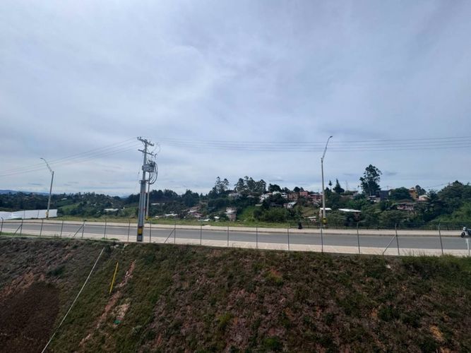 Apartamento de 3 alcobas en arriendo en El Porvenir, Rionegro, 49 m² · foto 12 de 12