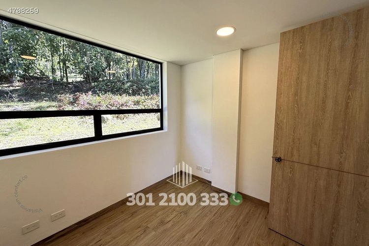 Casa de 4 alcobas en venta en Lomitas, La Ceja, 309 m² · foto 13 de 24