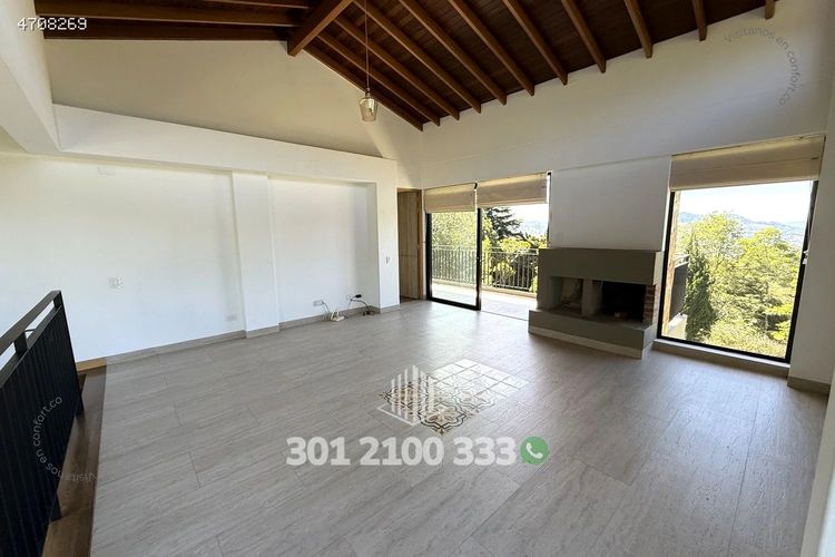 Casa de 4 alcobas en venta en Lomitas, La Ceja, 309 m² · foto 18 de 24