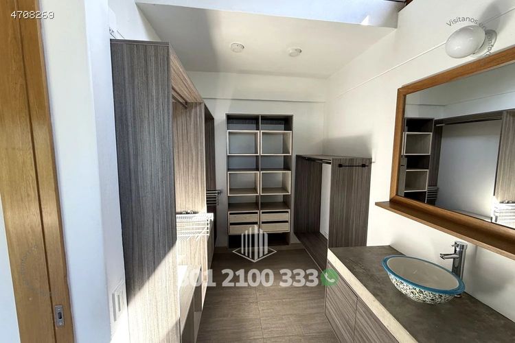 Casa de 4 alcobas en venta en Lomitas, La Ceja, 309 m² · foto 22 de 24